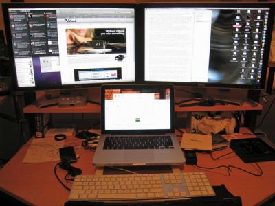 Triple-monitor-setup